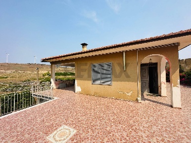 Foto Villa unifamiliare in C.da Passaneto, Francofonte di 194 m² in vendita