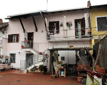 Foto Appartamento in via Nazario Sauro 44, Vercelli Cappuccini di 150 m²