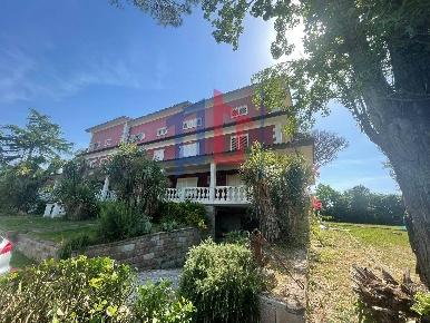 Foto Attico in Via della Crisopa, Roma Monte Migliore di 100 m² in vendita