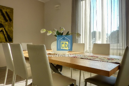 Foto Appartamento in Corso Colombo 10, Savona Centro Storico di 185 m²