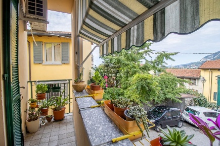 Foto Appartamento in Via Giuseppe Garibaldi, Galbiate Sala Al Barro