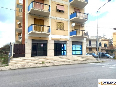 Foto Locale commerciale in Corso Vittorio Emanuele, Capaci Centro di 82 m²