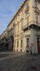Foto Appartamento in Via Cavour, Torino Via Roma di 40 m² con 2 locali
