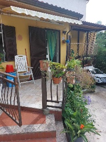 Foto Appartamento a Luni di 75 m² con 4 locali in vendita