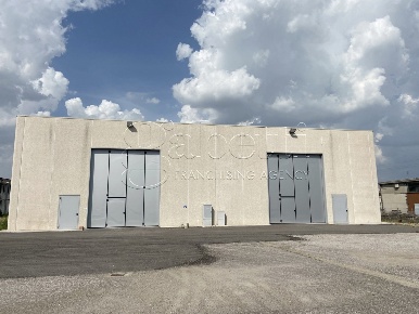 Foto Capannone industriale in del Lavoro, Terre del Reno Mirabello