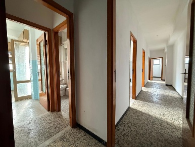 Foto Appartamento a Cagliari Is Mirrionis di 119 m² con 4 locali in vendita