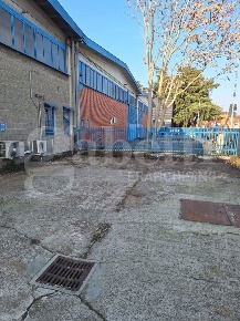 Foto Capannone industriale in Via Mantova 54, Rozzano Centro di 645 m²