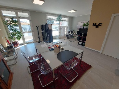 Foto Negozio in VIA francesco belinzoni 4, Cantello Centro di 61 m²
