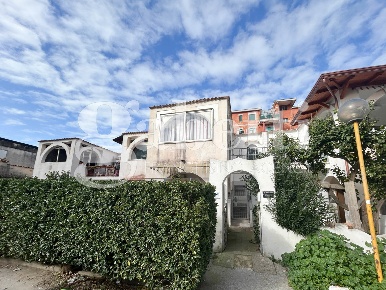 Foto Appartamento in Viale dei LillÃ  1, Castel Volturno Pinetamare