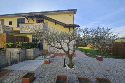 Foto Appartamento a Pontedera Il Romito di 85 m² con 4 locali in vendita