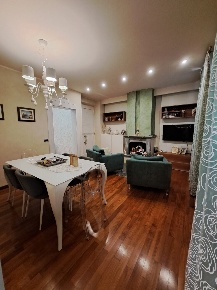 Foto Appartamento a Vicopisano Uliveto Terme di 181 m² con 6 locali