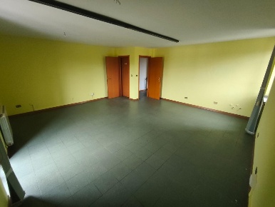 Foto Ufficio a Lucca San Marco - Acquacalda di 70 m² con 2 locali
