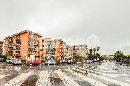 Foto Appartamento a Gravina di Catania Centro di 120 m² con 6 locali