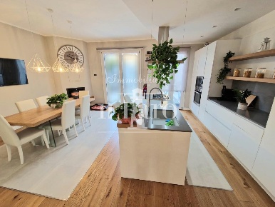 Foto Casa indipendente a Campi Bisenzio San Martino, San Lorenzo di 140 m²