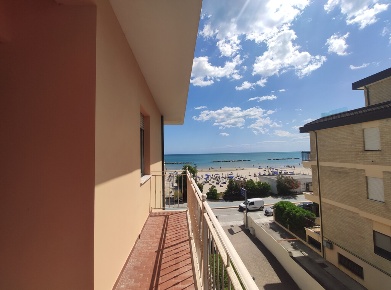 Foto Appartamento in Viale Quattro Novembre 44, Civitanova Marche