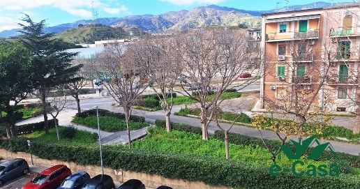 Foto Appartamento a Messina Santa Lucia - San Filippo di 83 m² con 4 locali