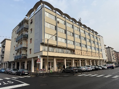 Foto Locale commerciale in Via Montello 15, Brescia di 98 m² in vendita