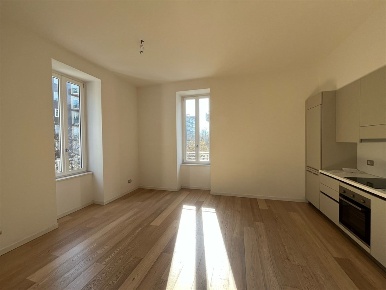 Foto Appartamento in via solari, Milano Solari di 77 m² con 3 locali
