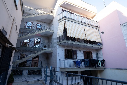 Foto Appartamento in Via Cesare Cantù 10, Palo del Colle Centro di 112 m²