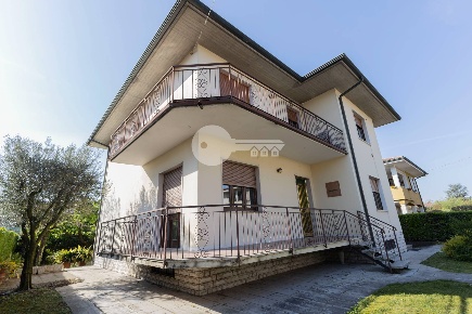 Foto Appartamento in Via Vittorio Veneto 11, Mazzano Molinetto di 198 m²