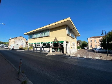 Foto Ufficio in VIA ROMA 19, Loria Loria Bessica di 462 m² con 6 locali