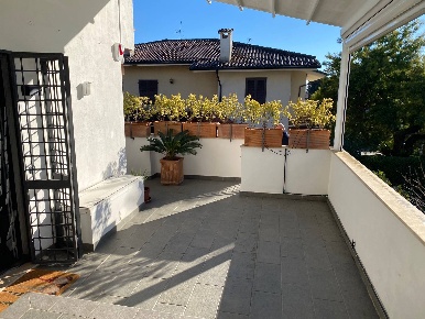 Foto Villa a schiera in 1 maggio, Montignoso di 120 m² con 5 locali