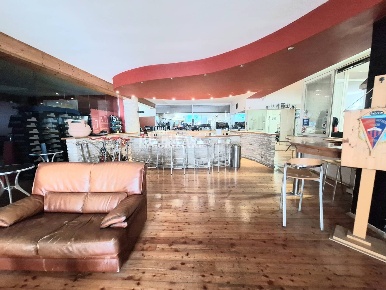 Foto Locale commerciale in via luciano zuccoli 75, San Benedetto del Tronto