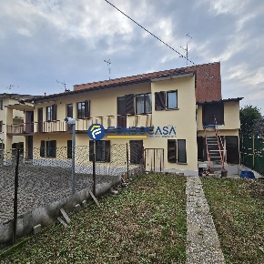 Foto Appartamento in VIA LEONE XXIII 162, Calusco d'Adda di 90 m²