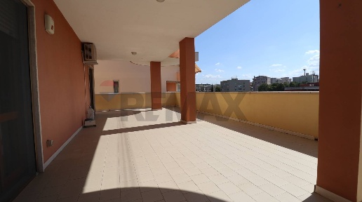 Foto Appartamento in via Potenza 3, Matera Centro di 185 m² con 6 locali