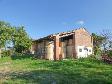 Foto Rustico in Località Poggio Arena, Piozzano di 160 m² con 2 locali