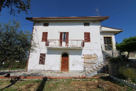 Foto Casa indipendente in via fonte ottone 5, Colonnella di 290 m²