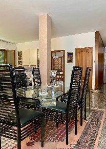 Foto Appartamento in Strada, Volvera Centro di 181 m² con 5 locali
