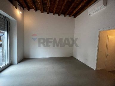 Foto Negozio a Bergamo Corridoni di 25 m² con 1 locali in affitto