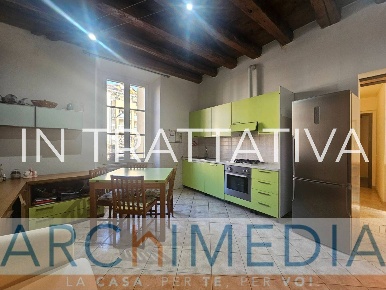 Foto Appartamento in Via Giuseppe Garibaldi, Malnate Centro di 68 m²