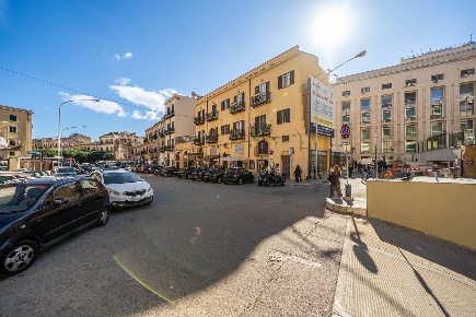 Foto Locale commerciale in Via Volturno 120, Palermo Zisa di 50 m²