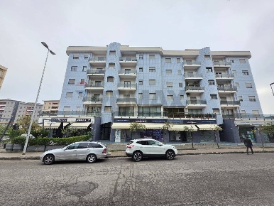 Foto Appartamento in Via G.F. Falcone 22, Cosenza Mancini di 120 m²