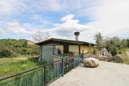 Foto Rustico in contrada piediprato, Spinetoli di 150 m² con 3 locali