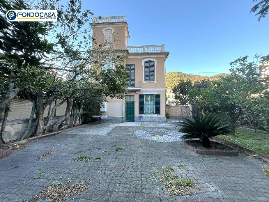 Foto Villa unifamiliare in Via Viglieri, Borghetto Santo Spirito di 98 m²