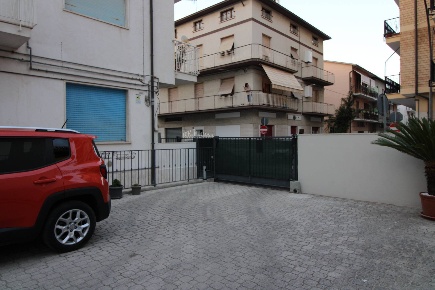 Foto Appartamento in via manzoni, Grottammare Centro di 50 m² con 3 locali