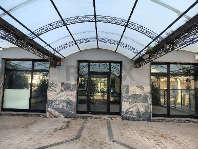 Foto Locale commerciale in via Aldo moro 117, San Giovanni Teatino