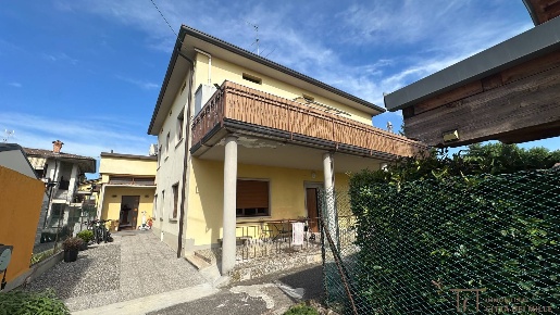Foto Appartamento in Via Gaetano Donizetti, Brusaporto di 150 m² in vendita