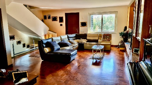 Foto Villa a schiera in Via Giacomo Leopardi 8, Aci Catena Marchesana