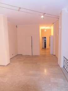 Foto Locale commerciale in Via dei Laureati, Grottammare Centro di 102 m²