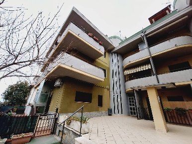 Foto Appartamento in via fermo, Folignano Centro di 93 m² con 3 locali