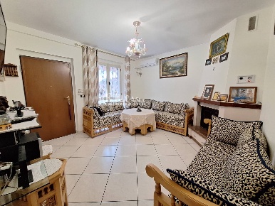 Foto Appartamento in via palazzi, Spinetoli Pagliare di 148 m² con 5 locali