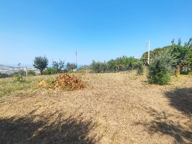 Foto Terreno residenziale in via fonte ottone, Colonnella di 496 m²