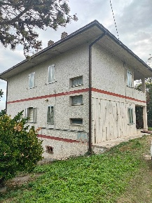 Foto Casa indipendente in Via Roma 218, Castel di Lama di 300 m² in vendita