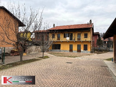Foto Appartamento in via umberto primo, Montalenghe di 130 m² con 4 locali