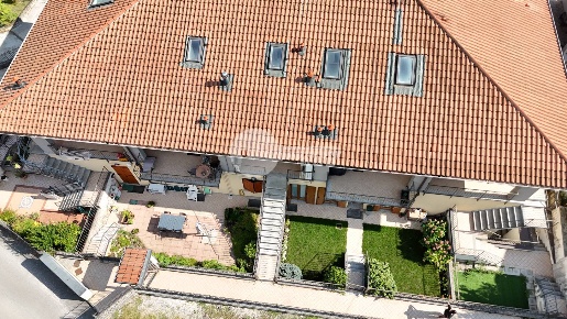 Foto Attico in Via belcolle 7, Nave Centro di 180 m² con 4 locali