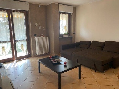 Foto Appartamento in Via Nino Costa, Airasca Centro di 95 m² con 4 locali